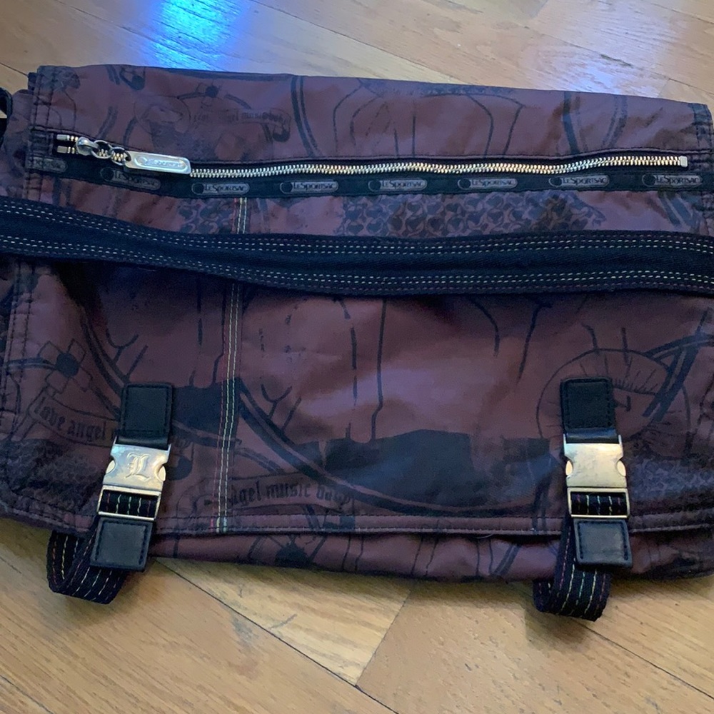 LeSport messenger  bag